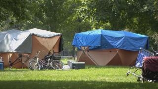 A homeless encampment in Humboldt Park. (WTTW News)