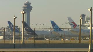 Planes at Chicago O'Hare International Airport. (WTTW News)