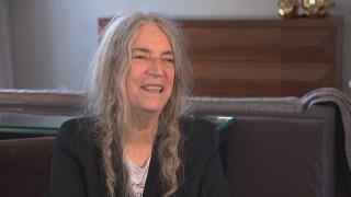 Patti Smith speaks with “Chicago Tonight” during a stop in Chicago. (WTTW News)