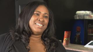 Small business owner Gia Davis gives “the last word” on why she says hiring returning citizens just makes good business sense. (WTTW News)