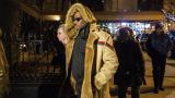 R. Kelly walks to his vehicle after exiting a cigar lounge in Chicago on Monday, Feb. 25, 2019. A suburban Chicago woman posted the $100,000 bail for R. Kelly to be freed from jail while he awaits trial on sexual abuse charges. (Tyler LaRiviere / Chicago Sun-Times via AP) R. Kelly walks to his vehicle after exiting a cigar lounge in Chicago on Monday, Feb. 25, 2019. A suburban Chicago woman posted the $100,000 bail for R. Kelly to be freed from jail while he awaits trial on sexual abuse charges. (Tyler LaRiviere / Chicago Sun-Times via AP)
