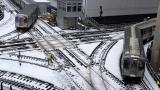 CTA trains move along snow-covered tracks Monday, Jan. 28, 2019, in Chicago. (AP Photo / Kiichiro Sato) CTA trains move along snow-covered tracks Monday, Jan. 28, 2019, in Chicago. (AP Photo / Kiichiro Sato)