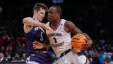 Florida Atlantic’s Johnell Davis (1) drives against Northwestern’s Ryan Langborg (5) during the first half of a first-round college basketball game in the NCAA Tournament, Friday, March 22, 2024, in New York. (AP Photo / Frank Franklin II)