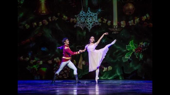 (Cheryl Mann / Joffrey Ballet)