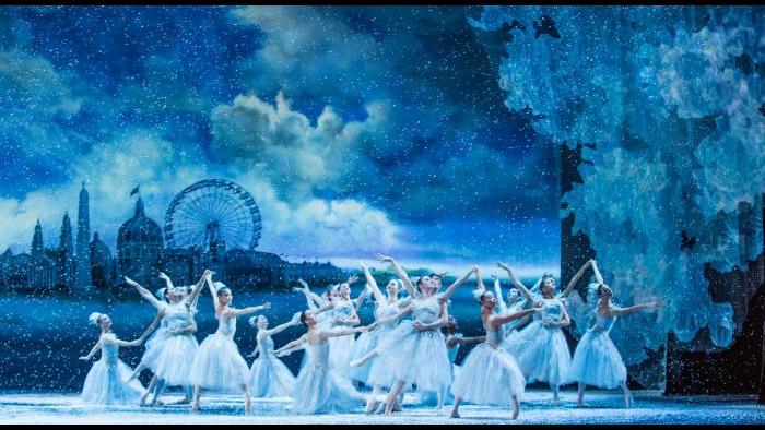 (Cheryl Mann / Joffrey Ballet)