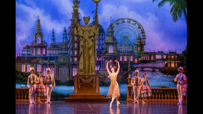 (Cheryl Mann / Joffrey Ballet)
