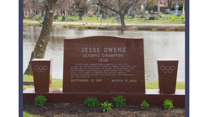 Jesse Owens, Oak Woods Cemetery (Credit: Larry Broutman)