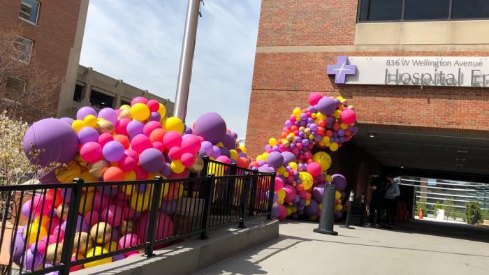 The installation at Illinois Masonic consists of 2,600 balloons. (Patty Wetli / WTTW News)