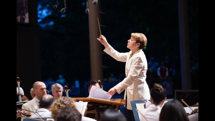 Marin Alsop (Credit: Patrick Gibson)