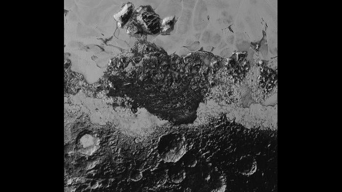 A closeup view of the surface of Pluto (NASA/Johns Hopkins University Applied Physics Laboratory/Southwest Research Institute)