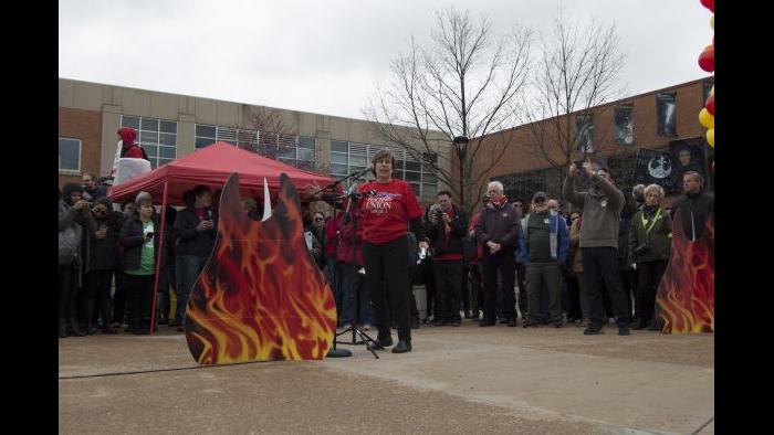 American Federation of Teachers President Randi Weingarten speaks at the rally at Northeastern Illinois University. (Tricia Wood)