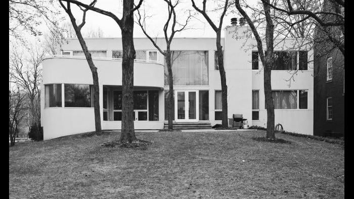 The sculptural rear elevation of the Epstein residence looks over the deep grounds typical of a Kenwood lot. This section of the neighborhood was planned without any alleys, providing complete privacy in the backyard.