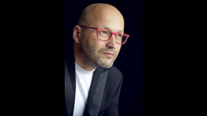 Enrique Mazzola (Credit: Jean-Baptiste Millot)