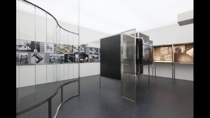 László Moholy-Nagy. Raum der Gegenwart (Room of the Present), constructed 2009 from plans and other documentation dated 1930. Van Abbemuseum, Eindhoven, 2953. © 2016 Hattula Moholy-Nagy/VG Bild-Kunst, Bonn/Artists Rights Society (ARS), New York.