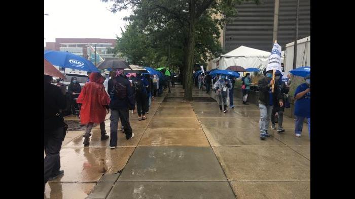 Nurses strike outside the University of Illinois Hospital on Saturday, Sept. 12, 2020, the first day of a planned seven-day strike. (Alma Campos / WTTW News)