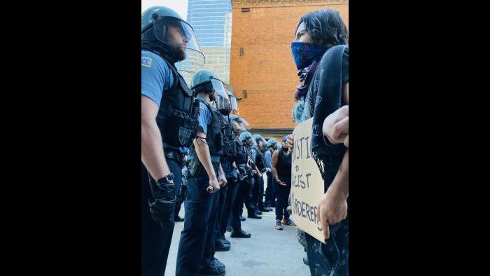 Scenes from Chicago protests on Saturday, May 30, 2020 over the killing of George Floyd. (Hugo Balta / WTTW News)