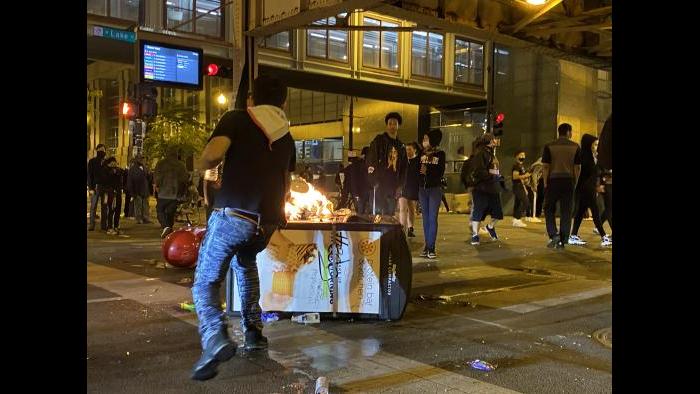 Scenes from Chicago protests on Saturday, May 30, 2020 over the killing of George Floyd. (Hugo Balta / WTTW News)