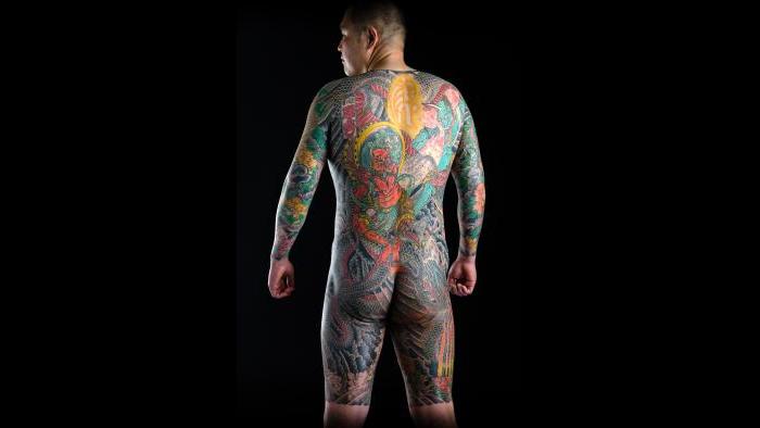 Japanese irezumi by Horiyoshi (© Martin Hladik / Courtesy of The Field Museum)