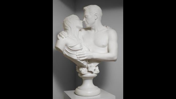 Jeff Koons. Bourgeois Bust – Jeff and Ilona, 1991. (Courtesy of the Art Institute of Chicago, Gift of Edlis/Neeson Collection)