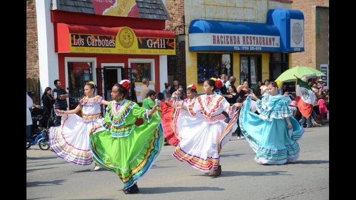 The Mexican Independence Day Parade in South Chicago. (Courtesy of the Mexican Patriotic Club)