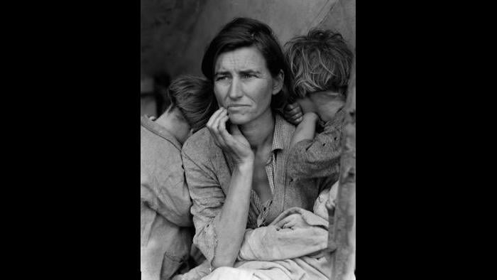  Migrant Mother (Dorothea Lange)
