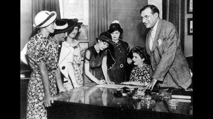 The Ottawa “Radium Girls” with Attorney Leonard Grossman. (Chicago Daily Times, courtesy of Sun-Times Media)