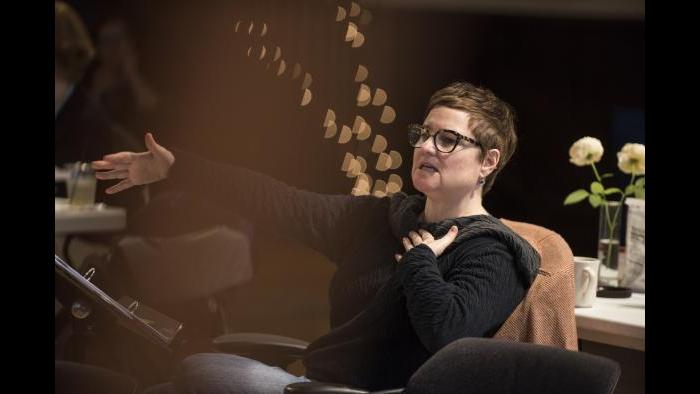 Rehearsing for “The Rembrandt” (Michael Brosilow / Steppenwolf Theatre)