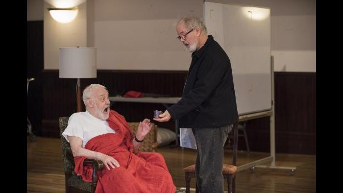Rehearsing for “The Rembrandt” (Michael Brosilow / Steppenwolf Theatre)