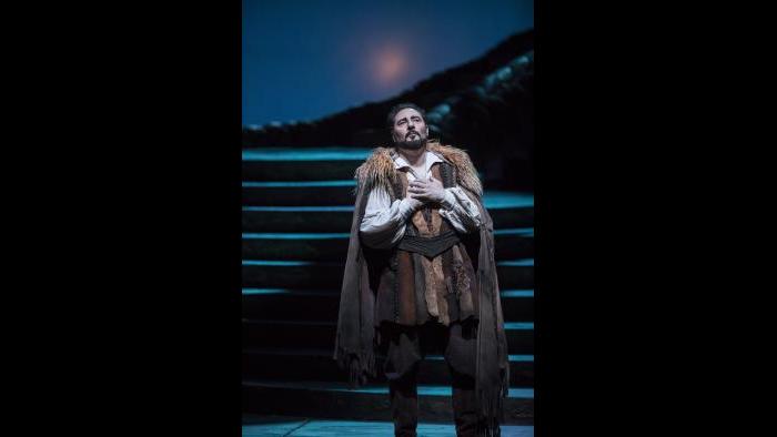Stefano La Colla in “Turandot” (Courtesy of Lyric Opera Chicago)
