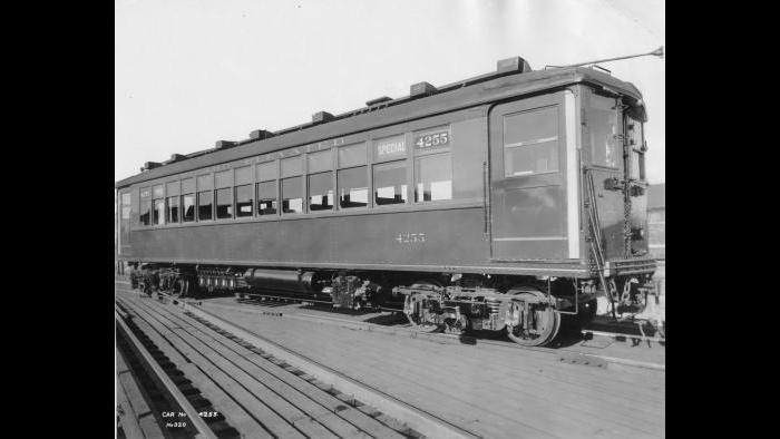 Exterior view of a 4000 series railcar from the CTA's Heritage fleet. (Courtesy CTA)