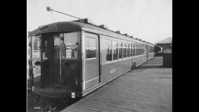 Exterior view of a 4000 series railcar from the CTA's Heritage fleet. (Courtesy CTA)