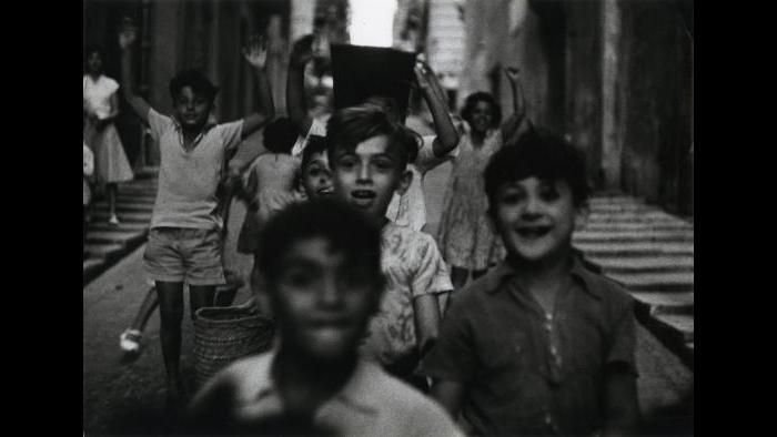 (© Sabine Weiss / Courtesy Stephen Daiter Gallery, Chicago)