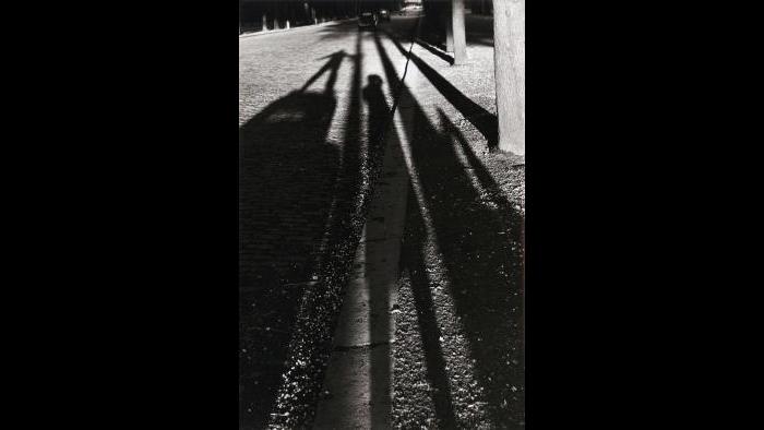 (© Sabine Weiss / Courtesy Stephen Daiter Gallery, Chicago)