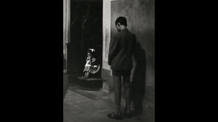 (© Sabine Weiss / Courtesy Stephen Daiter Gallery, Chicago)