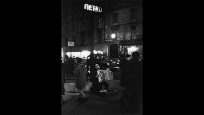 (© Sabine Weiss / Courtesy Stephen Daiter Gallery, Chicago)