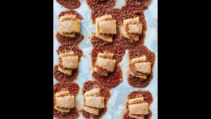 Cinnamon brickle rugelach (Dan Goldberg © 2015)