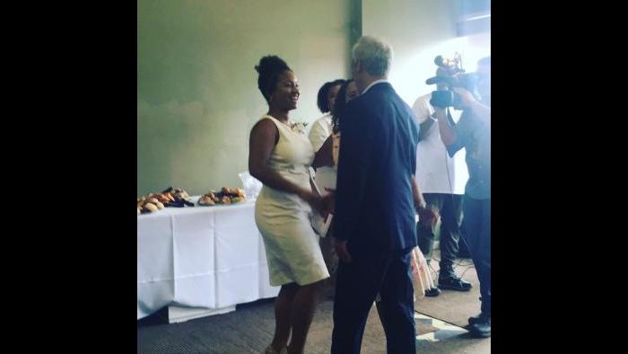 Cynthia Smith has become a vocal activist for homeless agencies throughout Chicago. Here, she meets Mayor Rahm Emanuel. (Courtesy of Cynthia Smith)