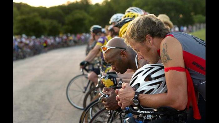 Cyclists pause during the 2005 Ride of Silence in Dallas. (Ride of Silence)