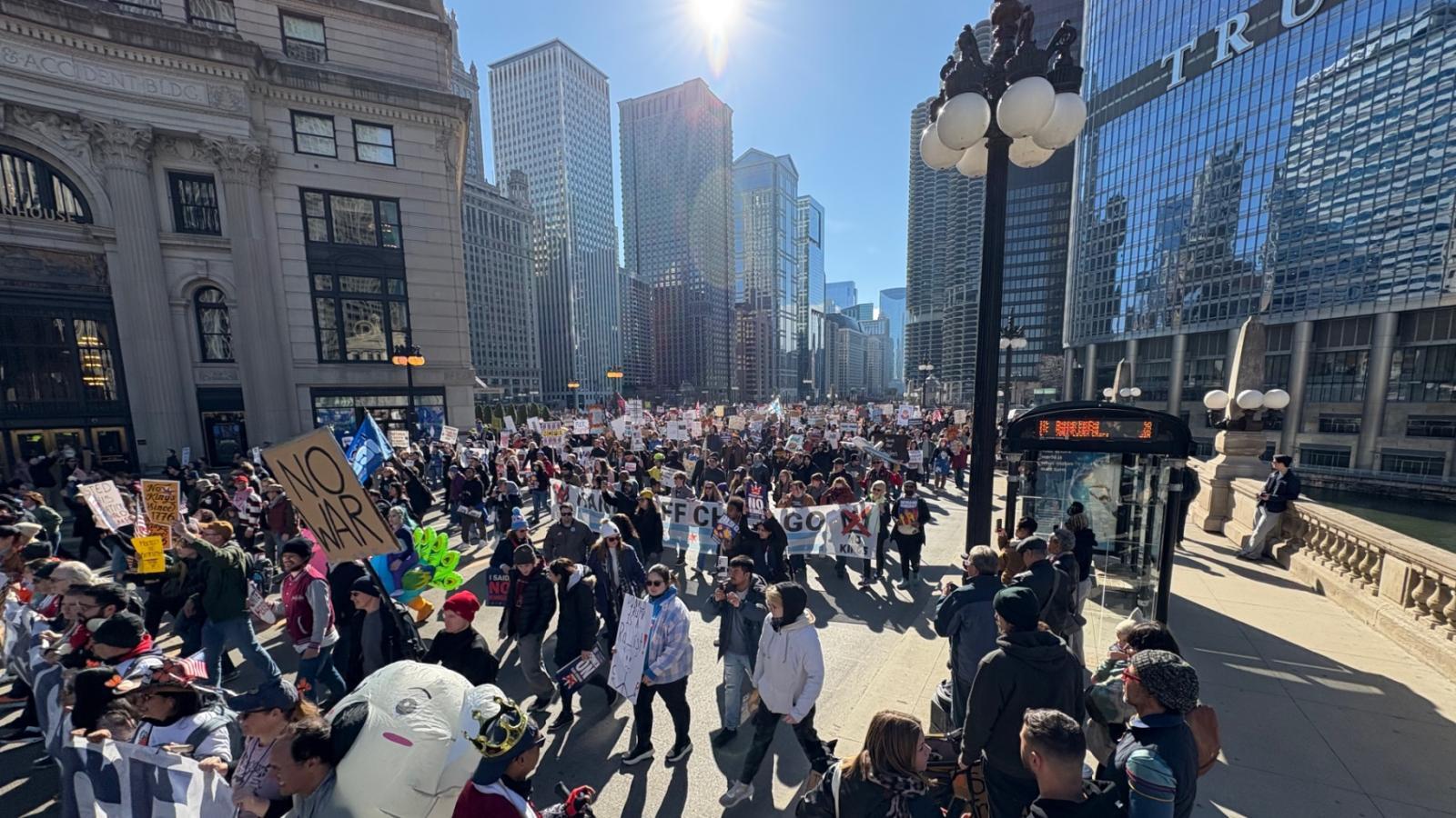 Thousands gather in Chicago’s Grant Park for a rally and march as part of the national “No Kings” protest on March 28, 2026. (Joel Ortiz / WTTW News)