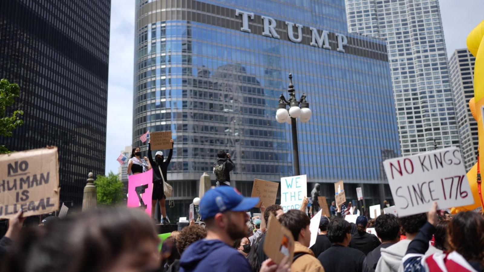 Protesters reach Trump tower chanting, “Hey hey, ho ho, Donald Trump has got to go.” (Emily Soto / WTTW News)