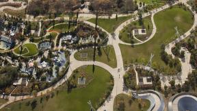 Maggie Daley Park is one of 597 parks operated by the Chicago Park District. (joestoltz / Pixabay) Maggie Daley Park is one of 597 parks operated by the Chicago Park District. (joestoltz / Pixabay)