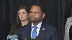 Aurora Mayor Richard Irvin, a candidate for governor in the Republican primary, holds a news conference on May 9, 2022. (WTTW News)